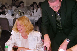 Wedding Magician Paul Sunderland Entertains Wedding Guests